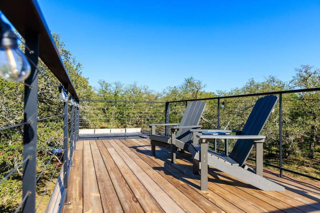New! The Texas Longhorn-Luxury Container Home Фредериксберг Экстерьер фото